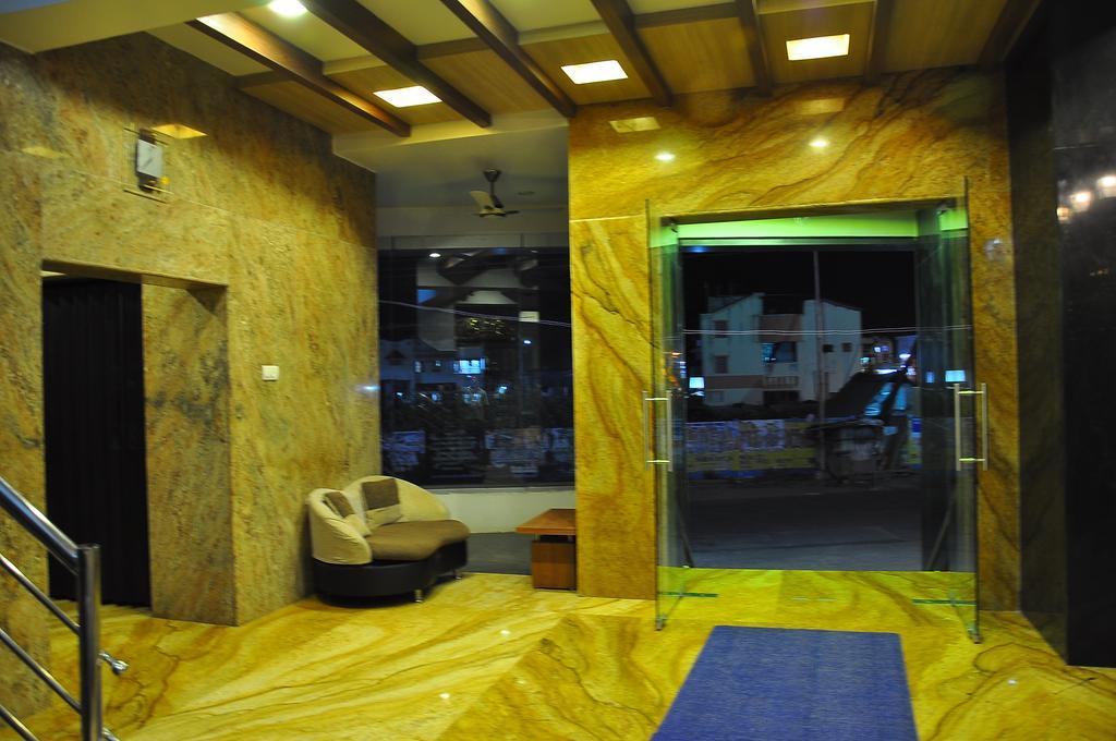 Sivamurugan Hotel Kumbakonam Kültér fotó