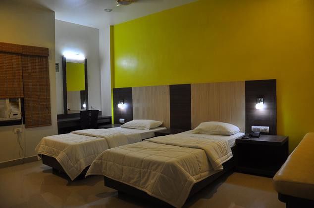 Sivamurugan Hotel Kumbakonam Kültér fotó