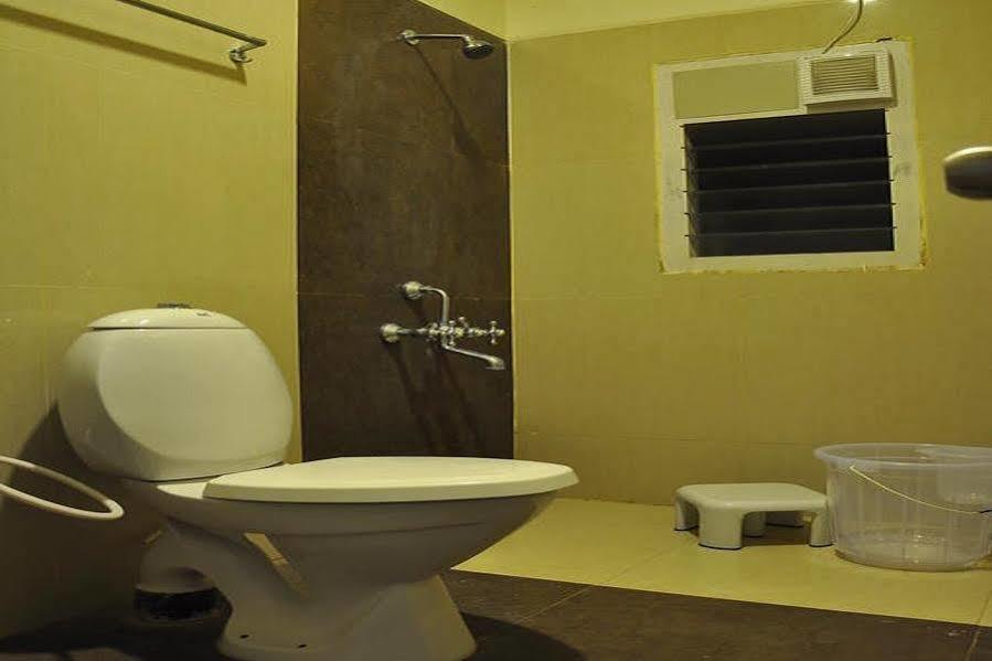 Sivamurugan Hotel Kumbakonam Kültér fotó