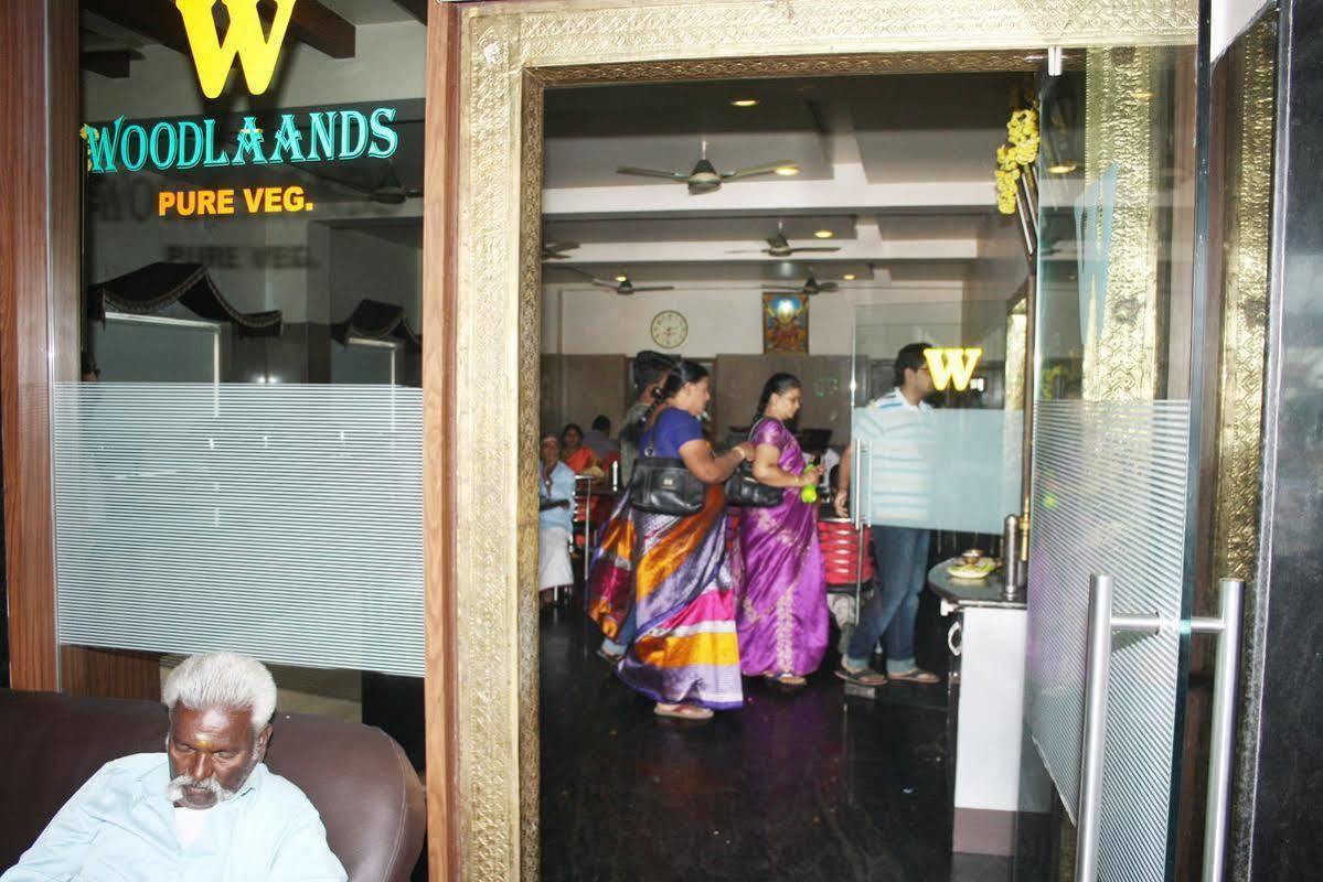 Sivamurugan Hotel Kumbakonam Kültér fotó