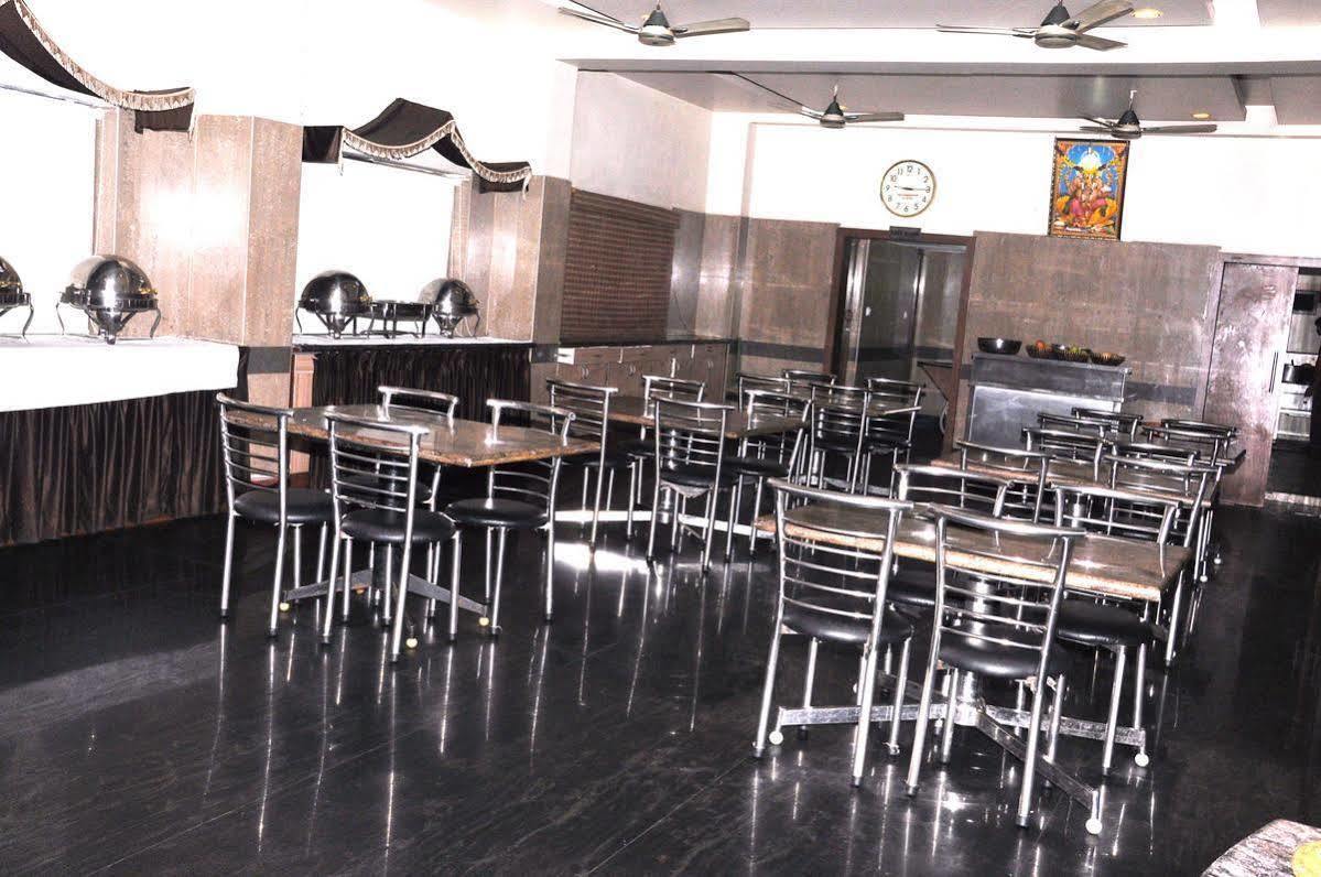 Sivamurugan Hotel Kumbakonam Kültér fotó